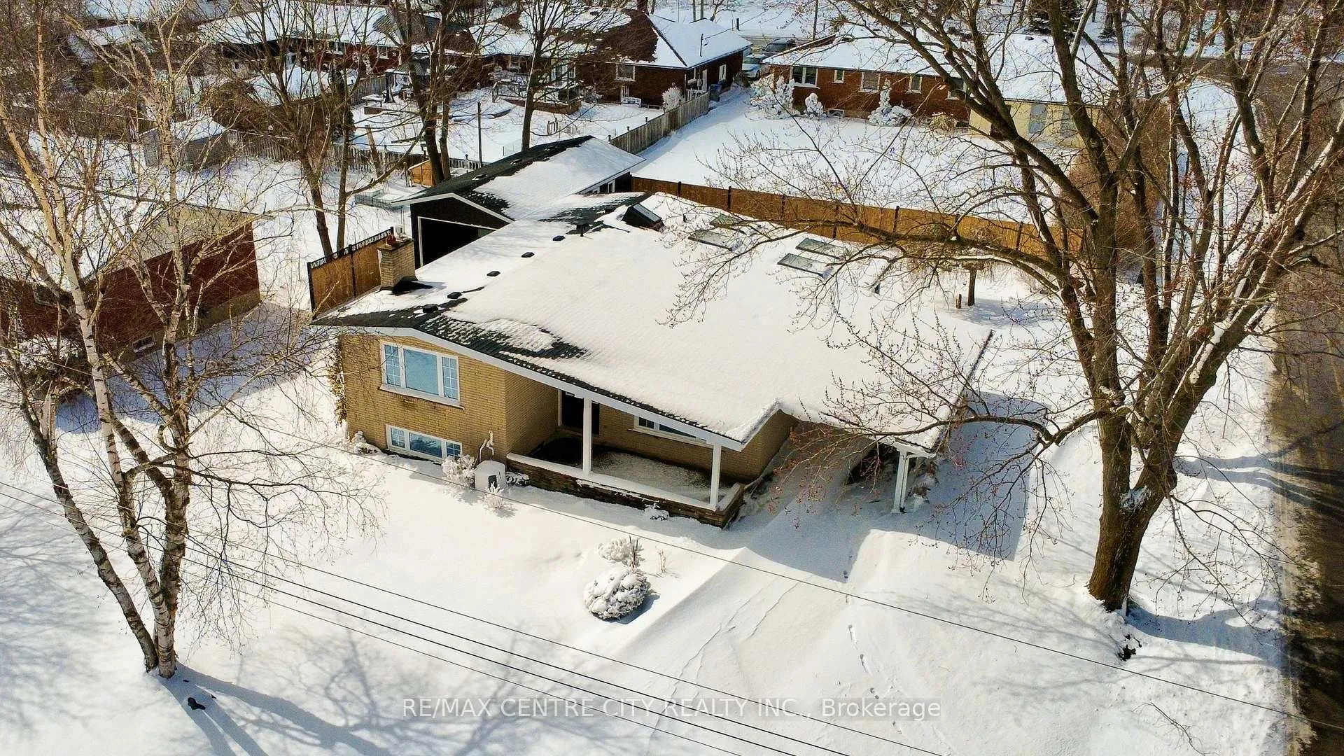 Photo 4 of 2193 Miller Avenue, Perth East, Shakespeare — HOMEH