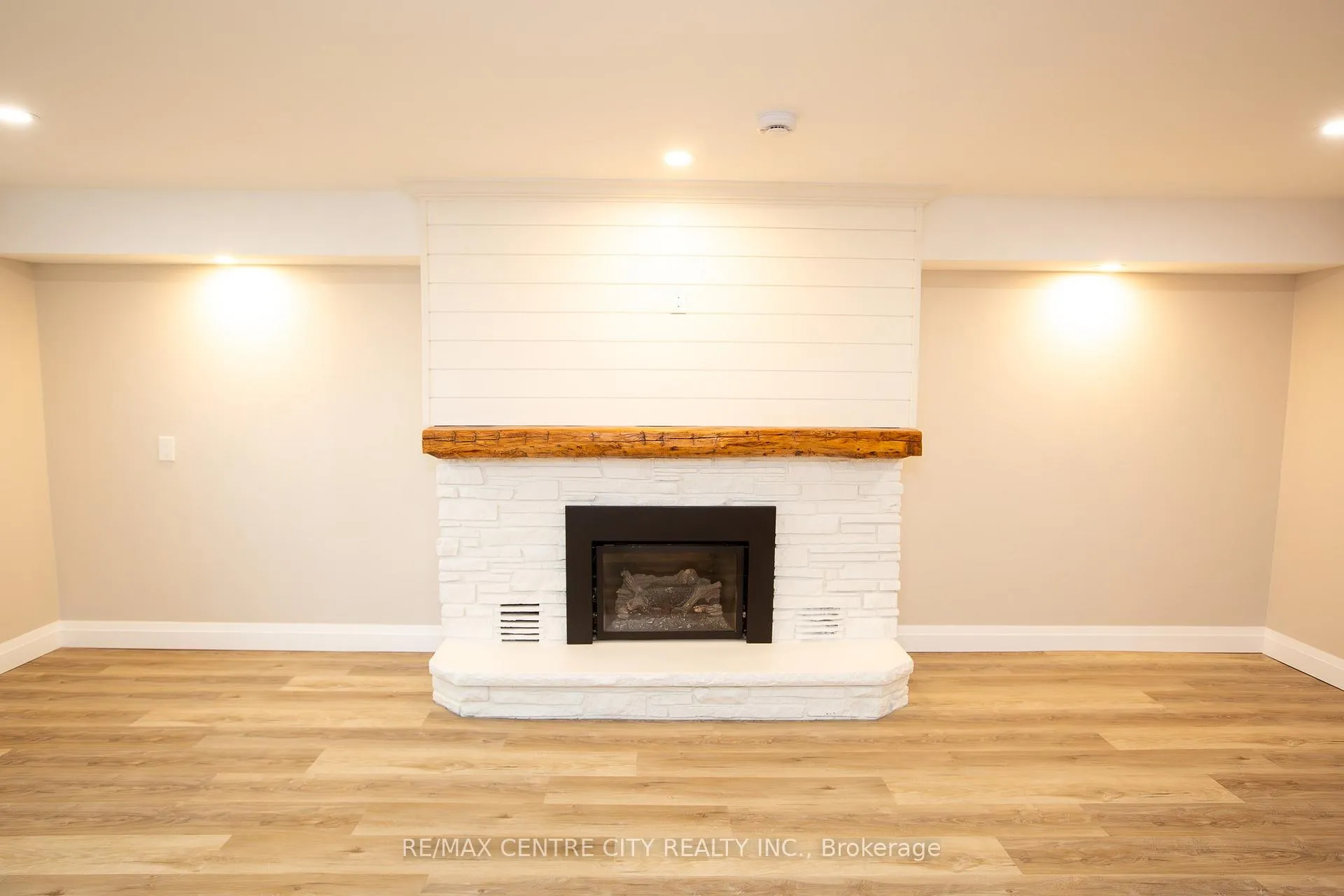 Photo 36 of 2193 Miller Avenue, Perth East, Shakespeare — HOMEH
