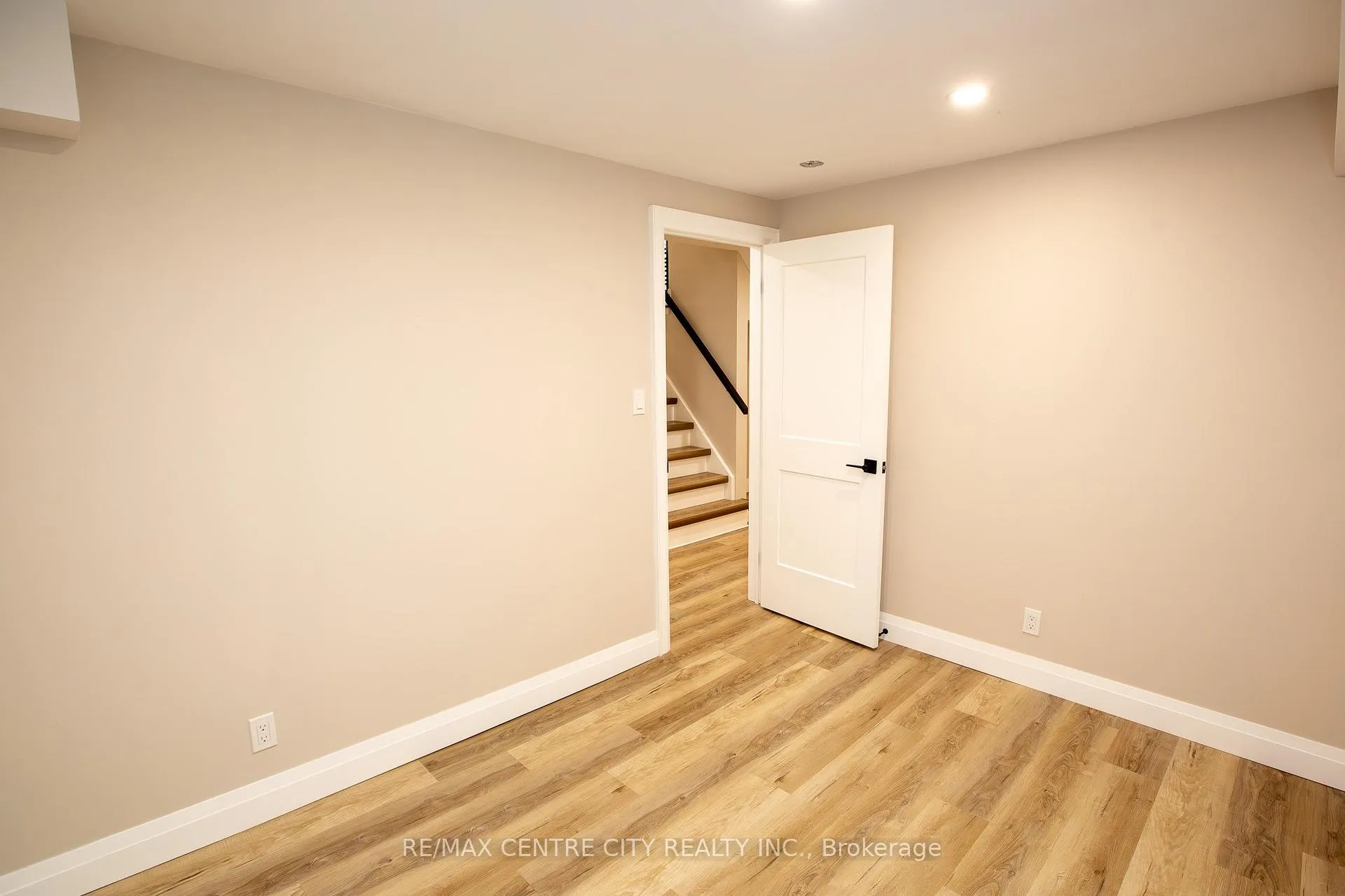 Photo 37 of 2193 Miller Avenue, Perth East, Shakespeare — HOMEH
