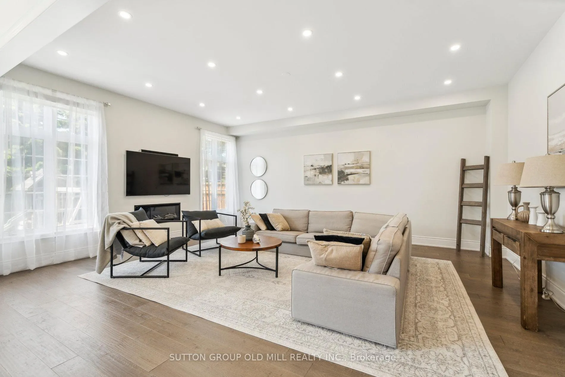Photo 8 of 4 Daisy Meadow Crescent, Caledon, Caledon East — HOMEH