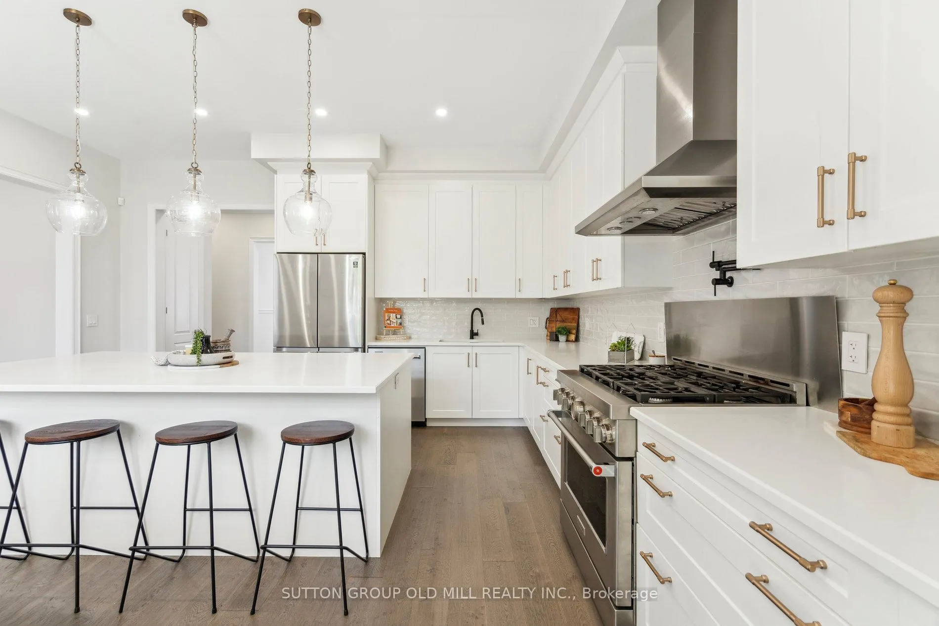 Photo 11 of 4 Daisy Meadow Crescent, Caledon, Caledon East — HOMEH