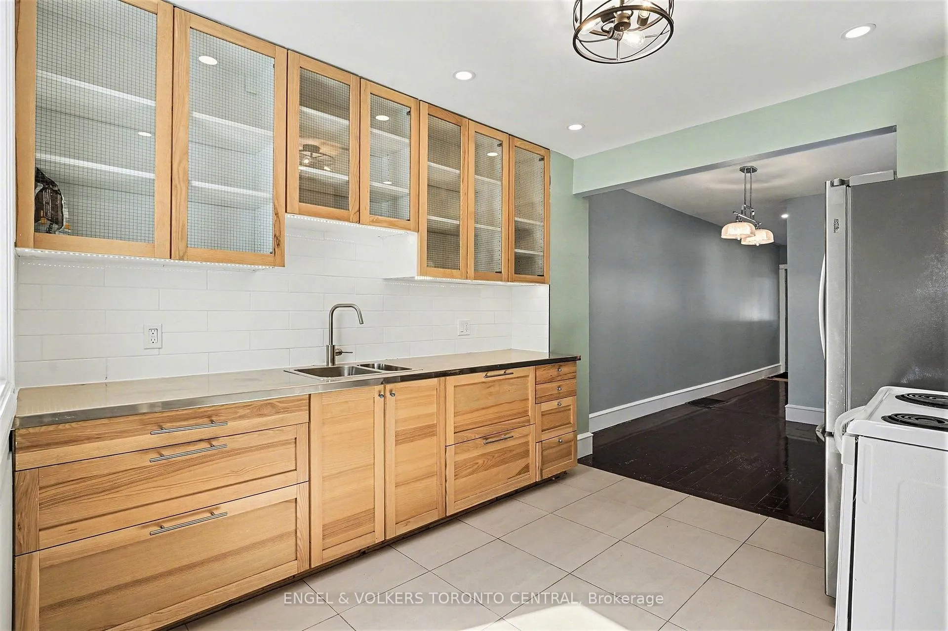 Photo 11 of 179 Coleman Avenue, Toronto, East End-Danforth — HOMEH