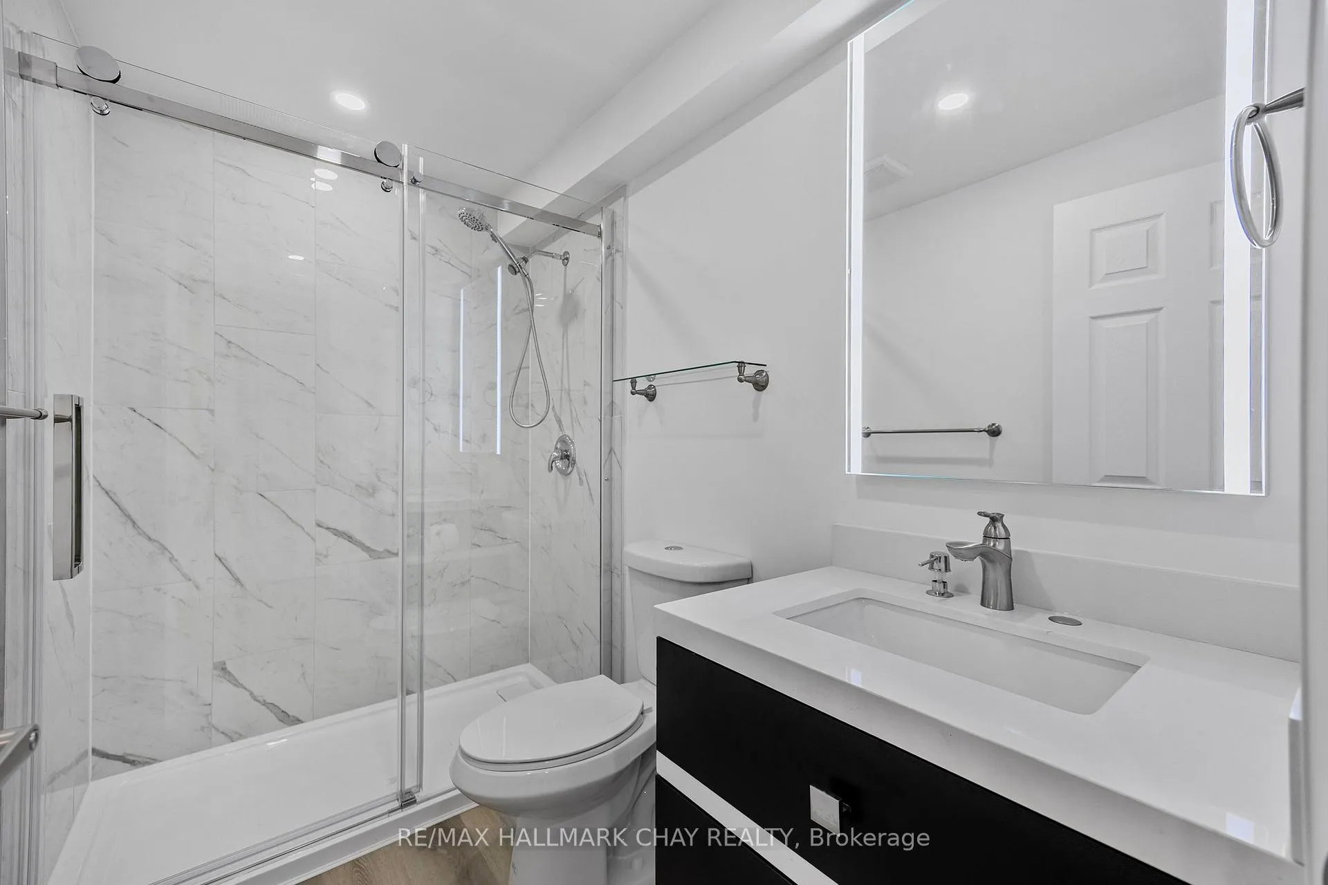 Photo 7 of Unit Lower, 27 Spencer Drive, Barrie, Innis-Shore — HOMEH