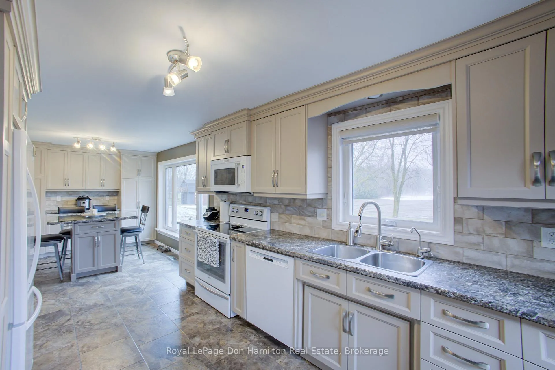 Photo 16 of 7442 Road 164, North Perth, Elma — HOMEH