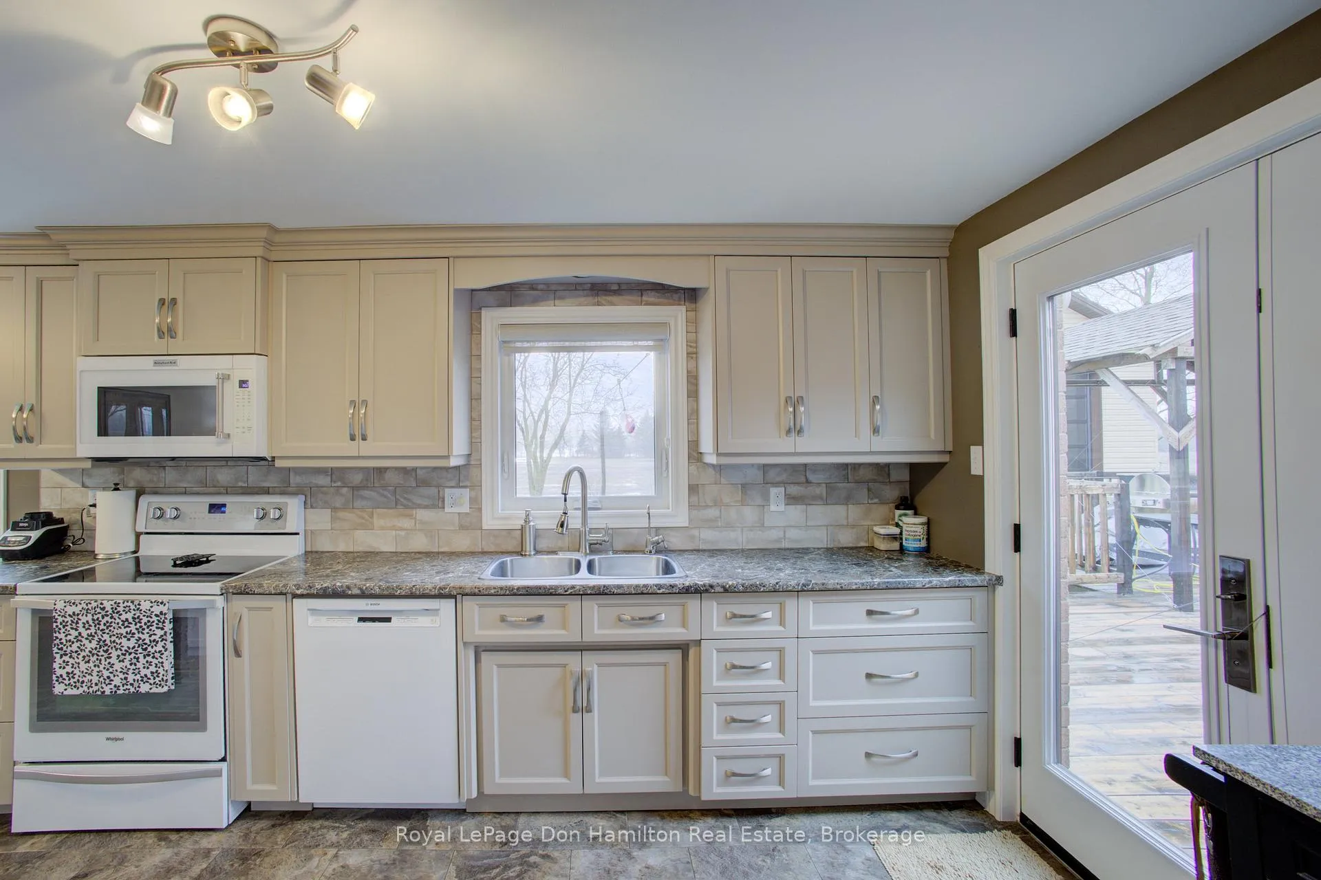 Photo 17 of 7442 Road 164, North Perth, Elma — HOMEH