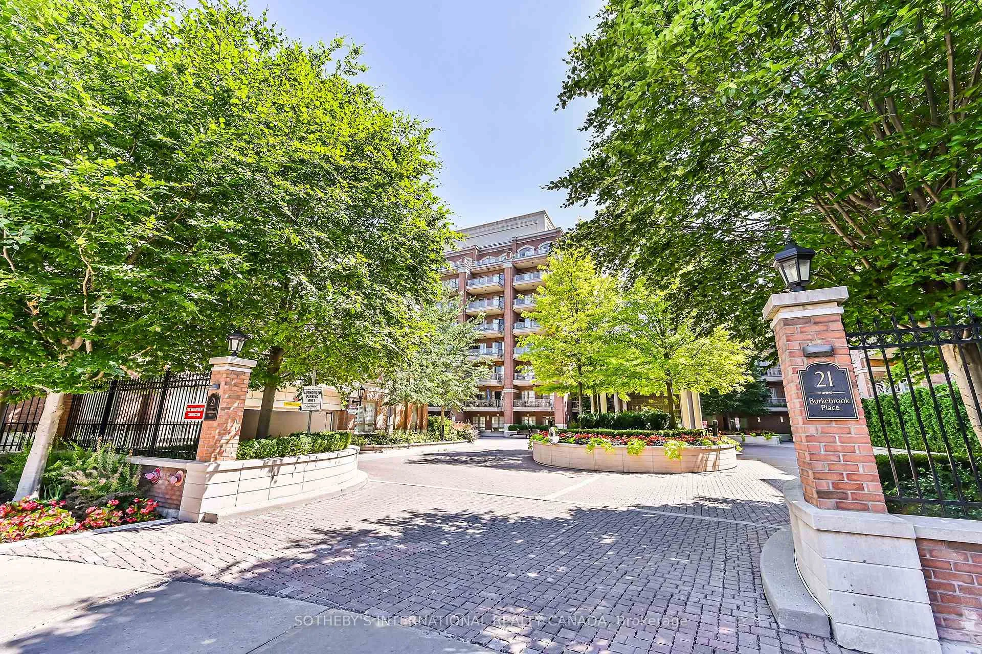 Front of Unit 225, 21 Burkebrook Place