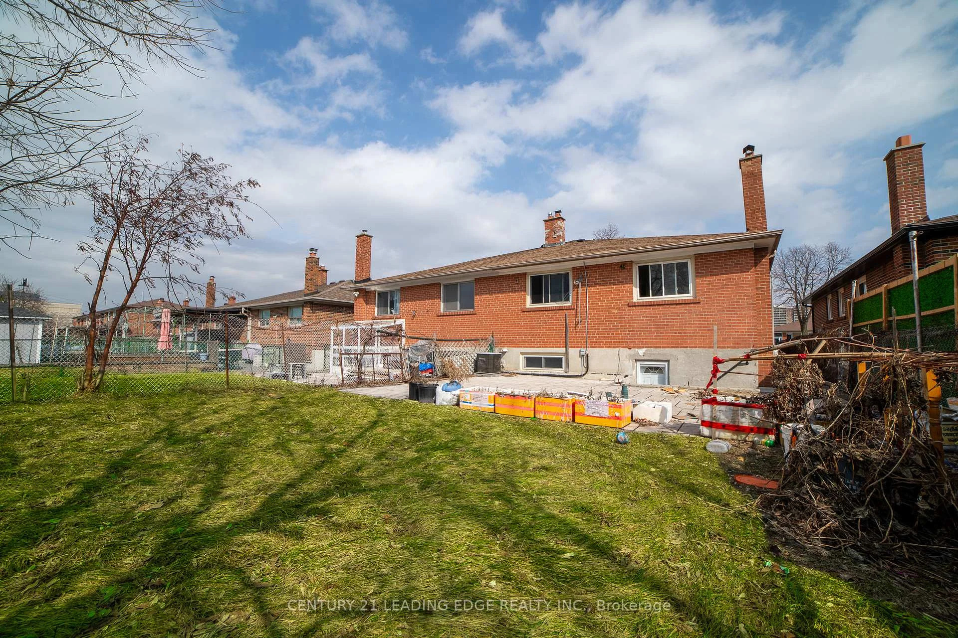 Photo 6 of 34 Petiole Road, North York, Glenfield-Jane Heights — HOMEH