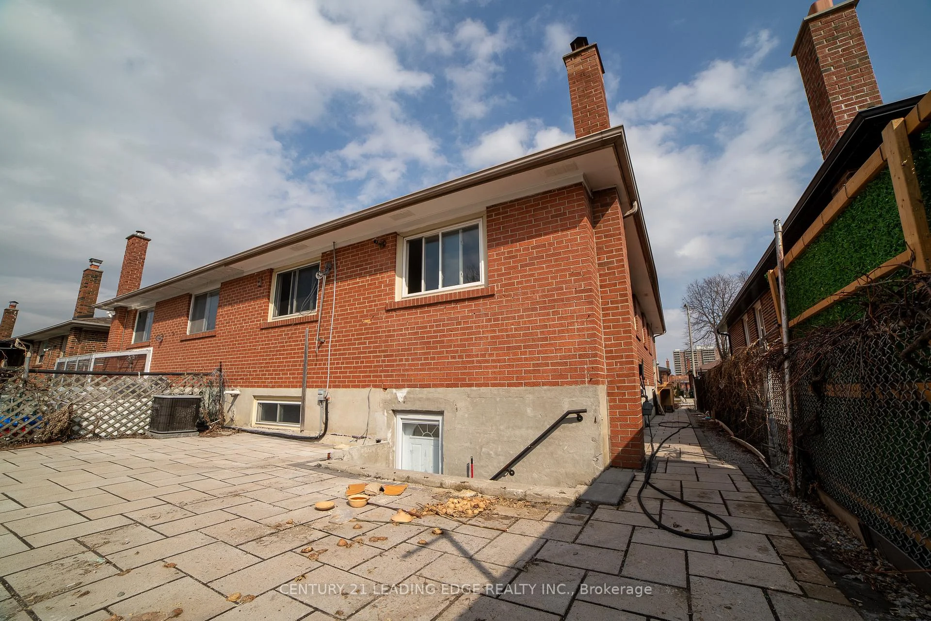 Photo 8 of 34 Petiole Road, North York, Glenfield-Jane Heights — HOMEH