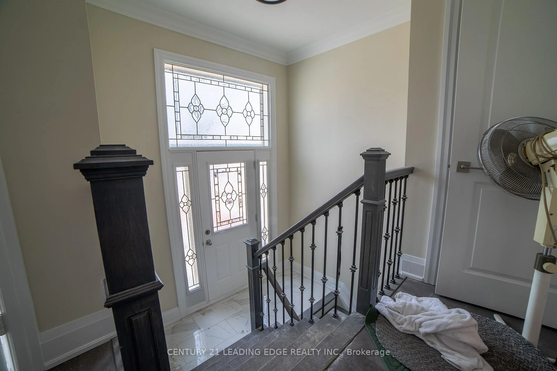 Photo 9 of 34 Petiole Road, North York, Glenfield-Jane Heights — HOMEH