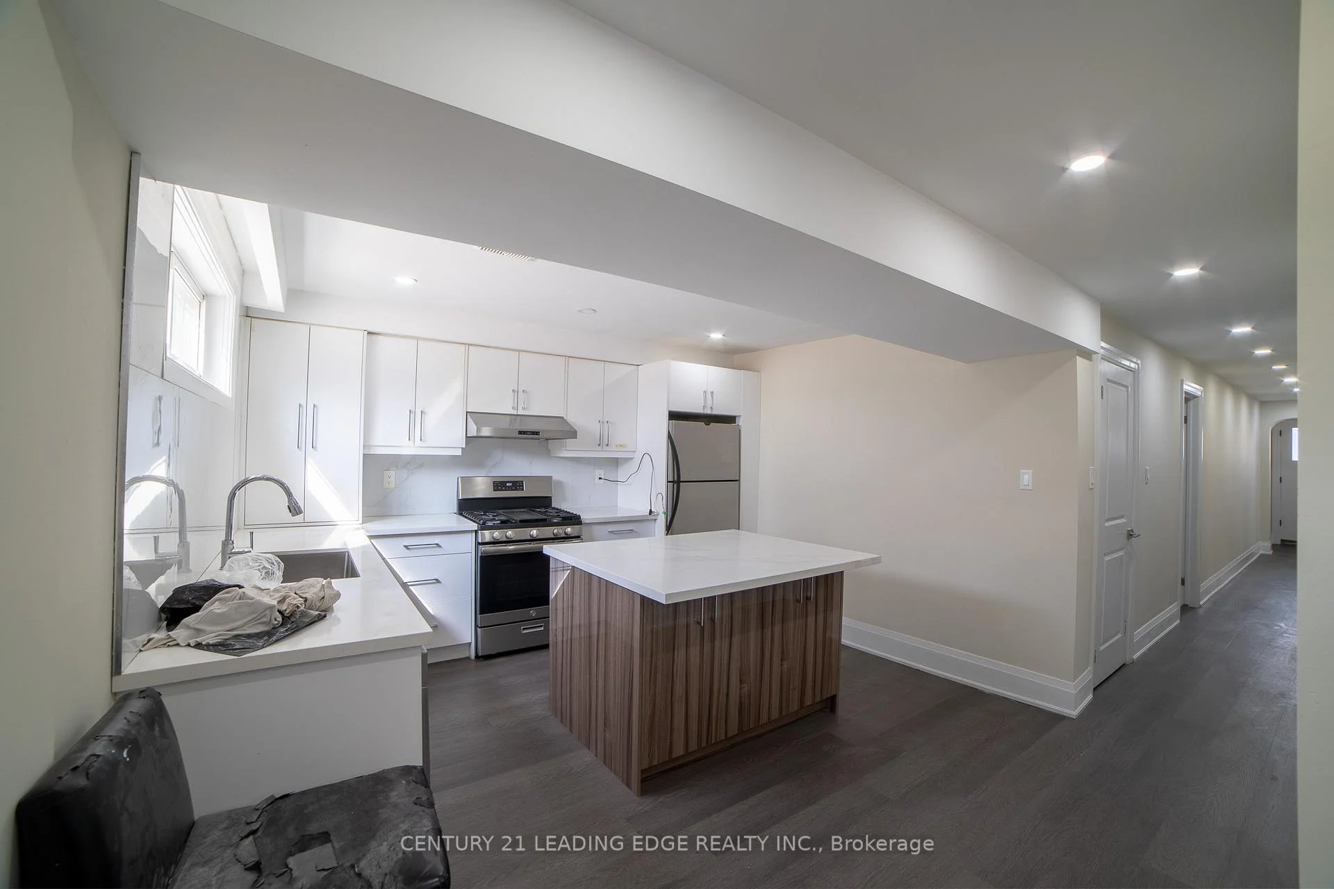 Photo 24 of 34 Petiole Road, North York, Glenfield-Jane Heights — HOMEH