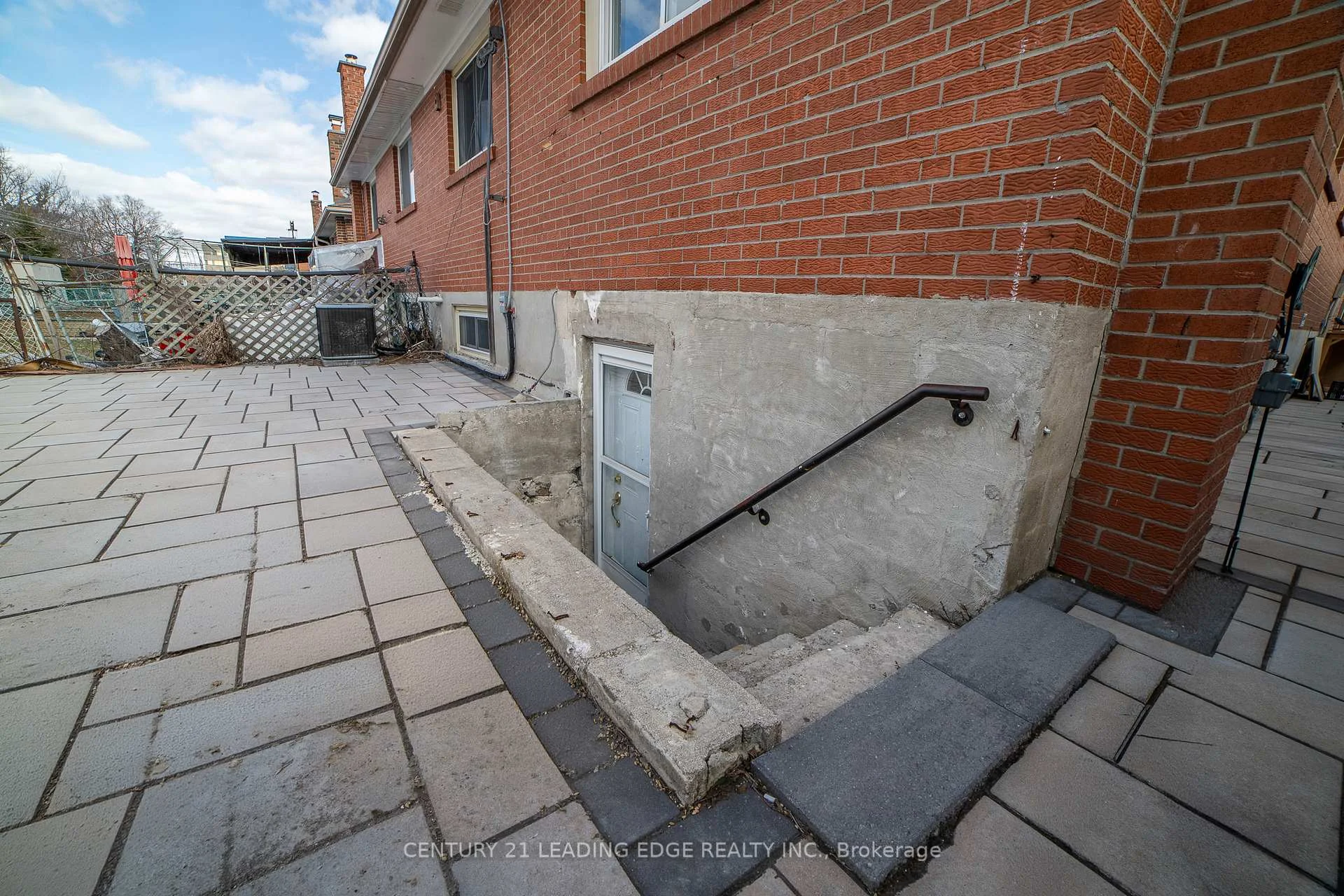 Photo 30 of 34 Petiole Road, North York, Glenfield-Jane Heights — HOMEH