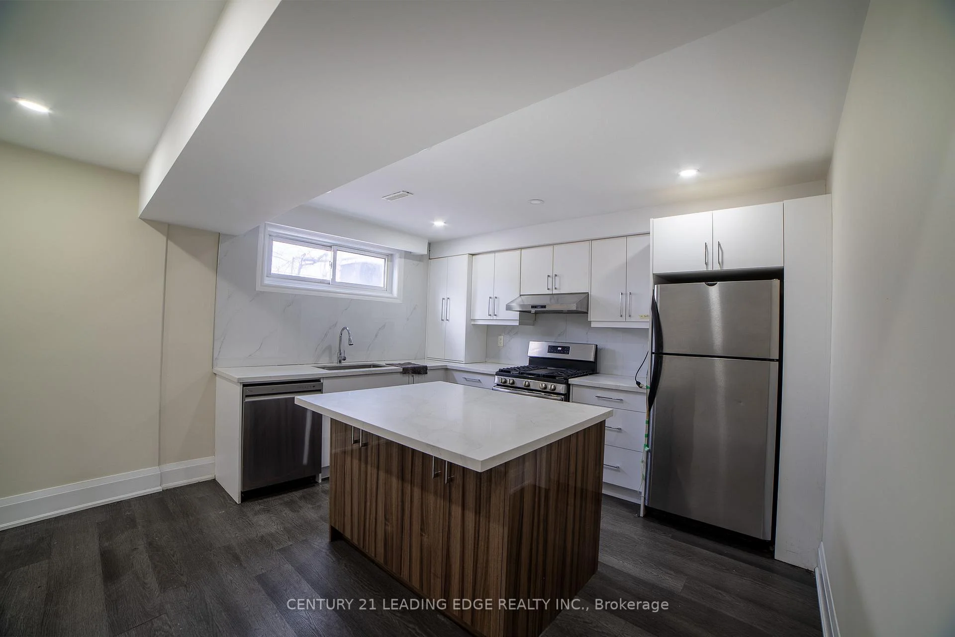 Photo 32 of 34 Petiole Road, North York, Glenfield-Jane Heights — HOMEH