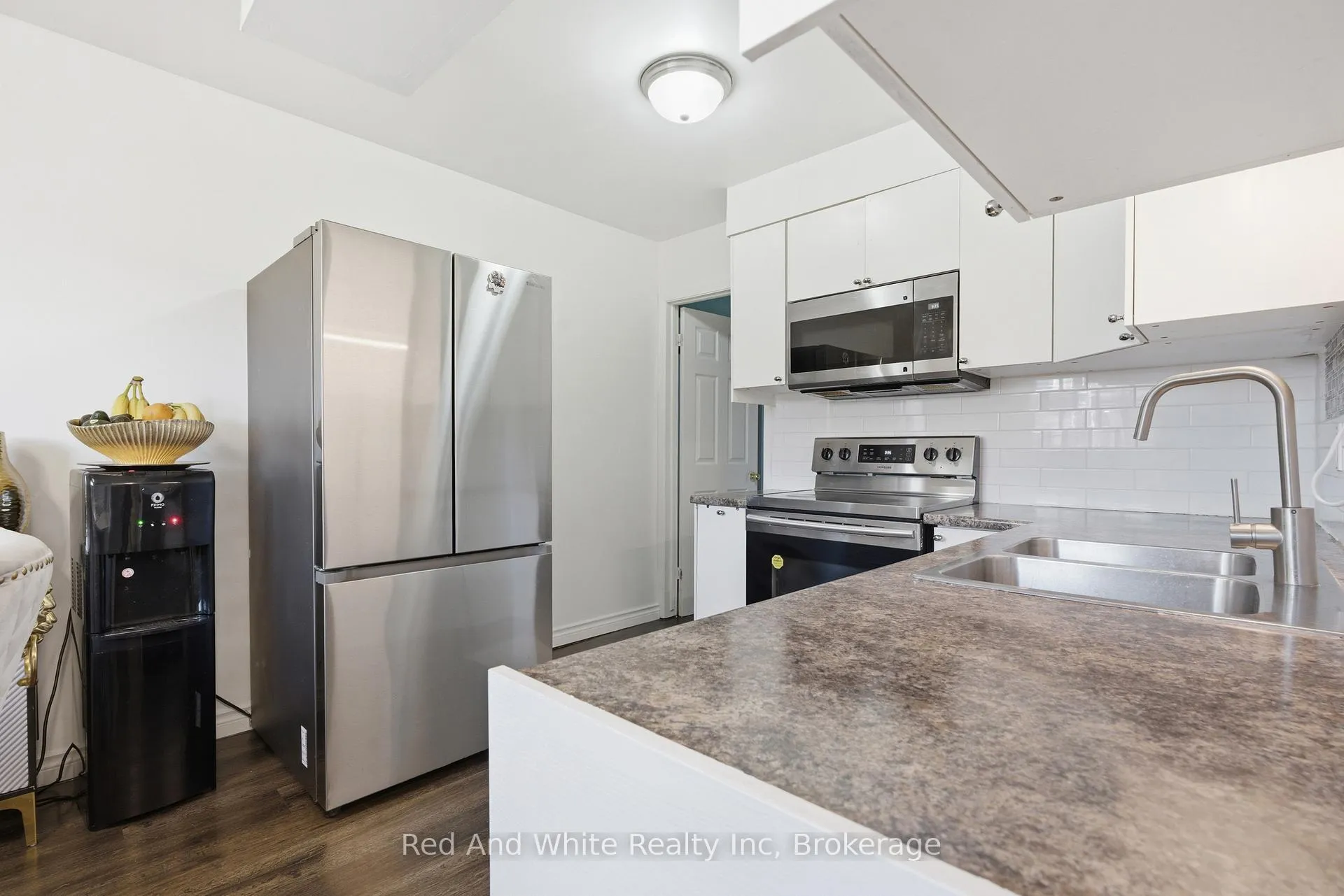 Photo 7 of Unit 43, 423 Westwood Drive, Kitchener — HOMEH