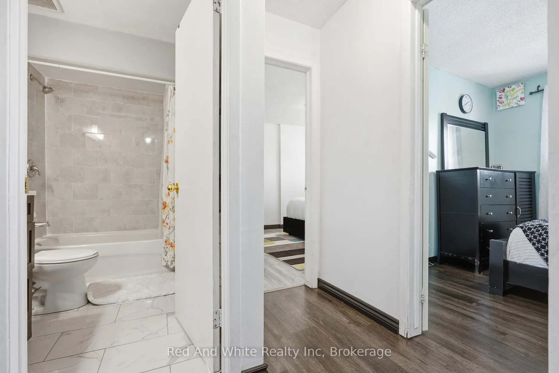 Photo 14 of Unit 43, 423 Westwood Drive, Kitchener — HOMEH