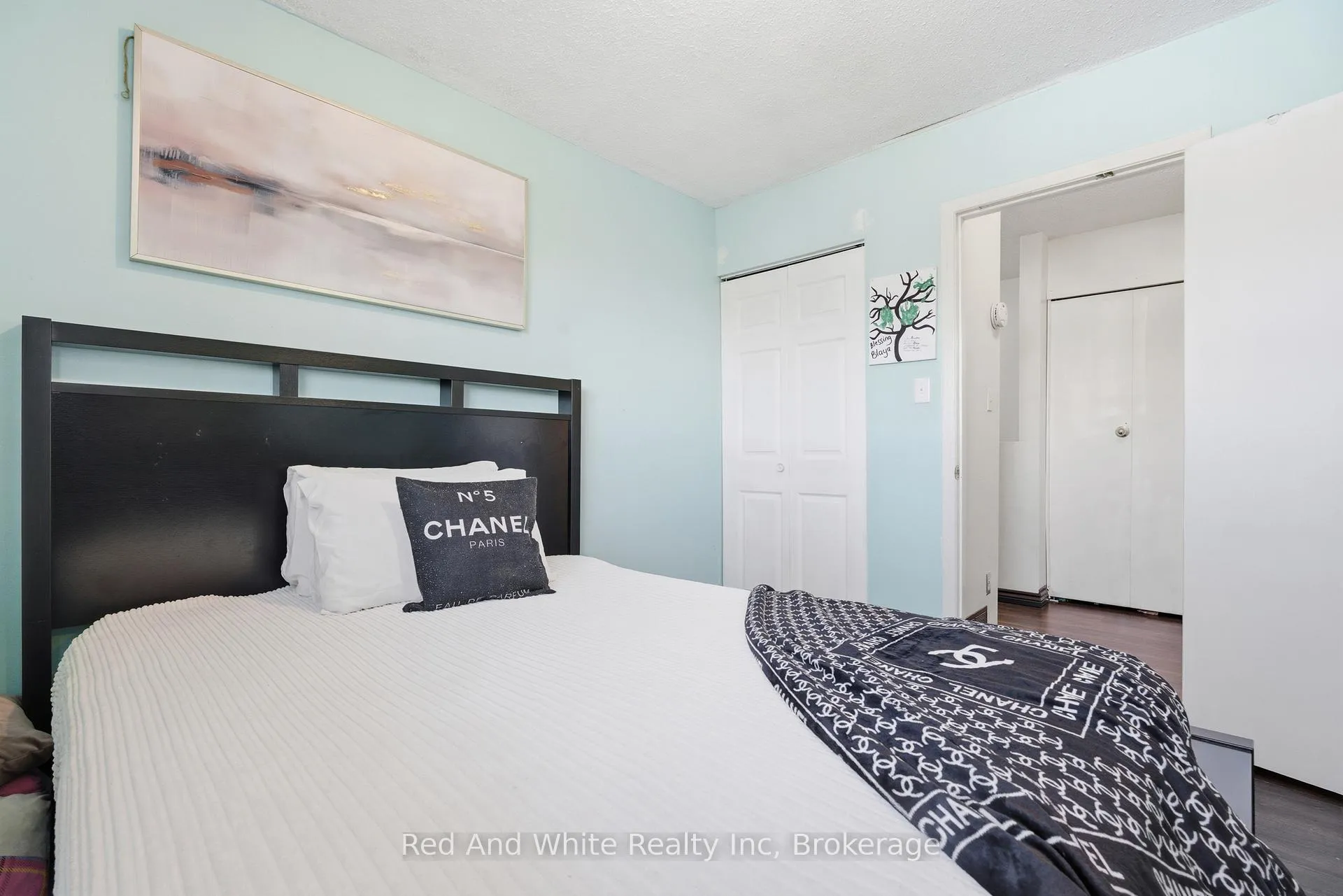 Photo 17 of Unit 43, 423 Westwood Drive, Kitchener — HOMEH