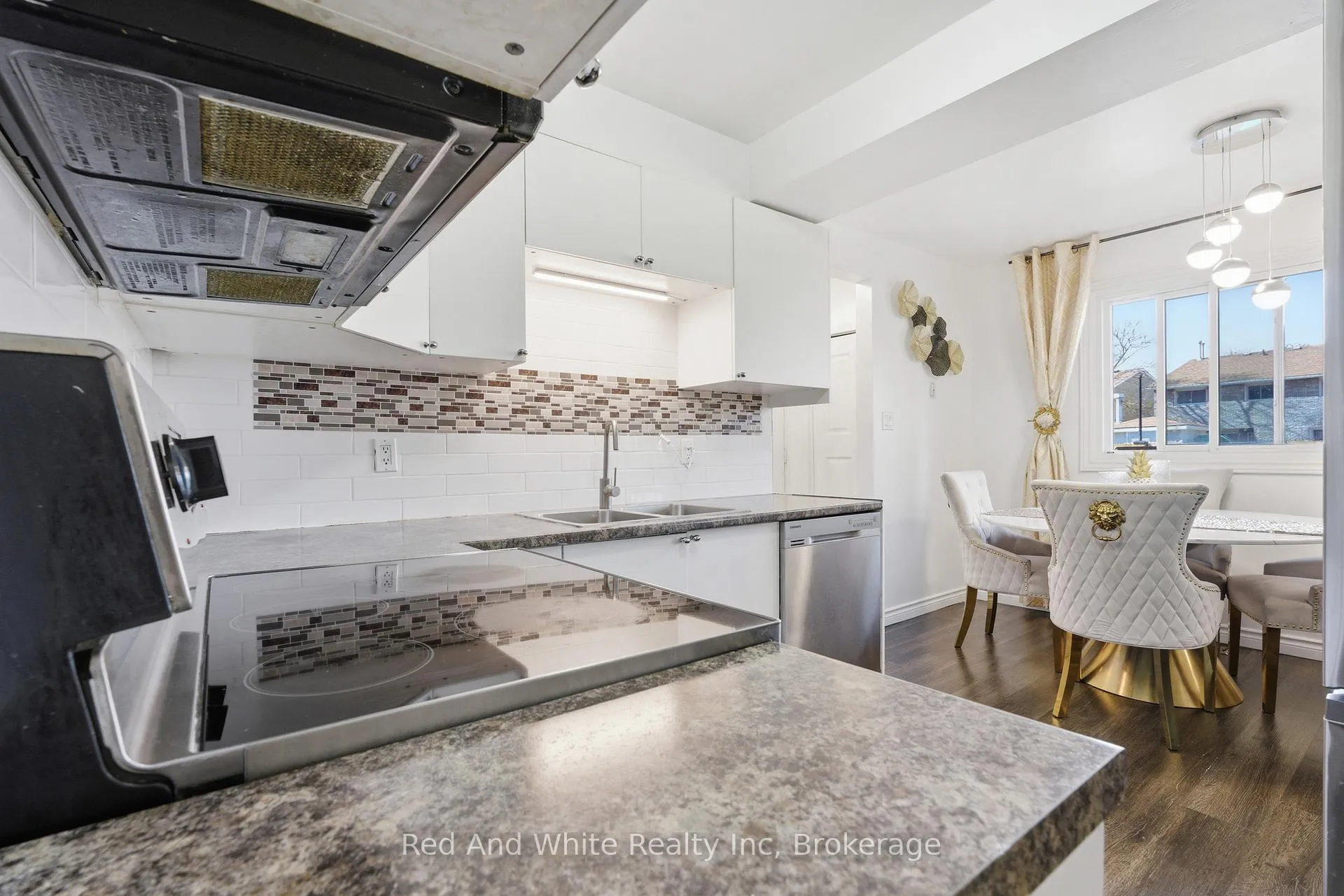 Photo 36 of Unit 43, 423 Westwood Drive, Kitchener — HOMEH
