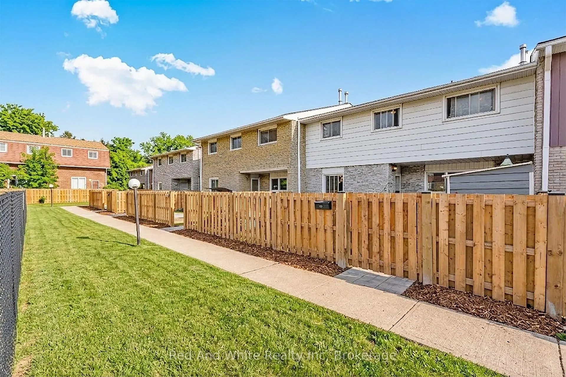 Photo 41 of Unit 43, 423 Westwood Drive, Kitchener — HOMEH
