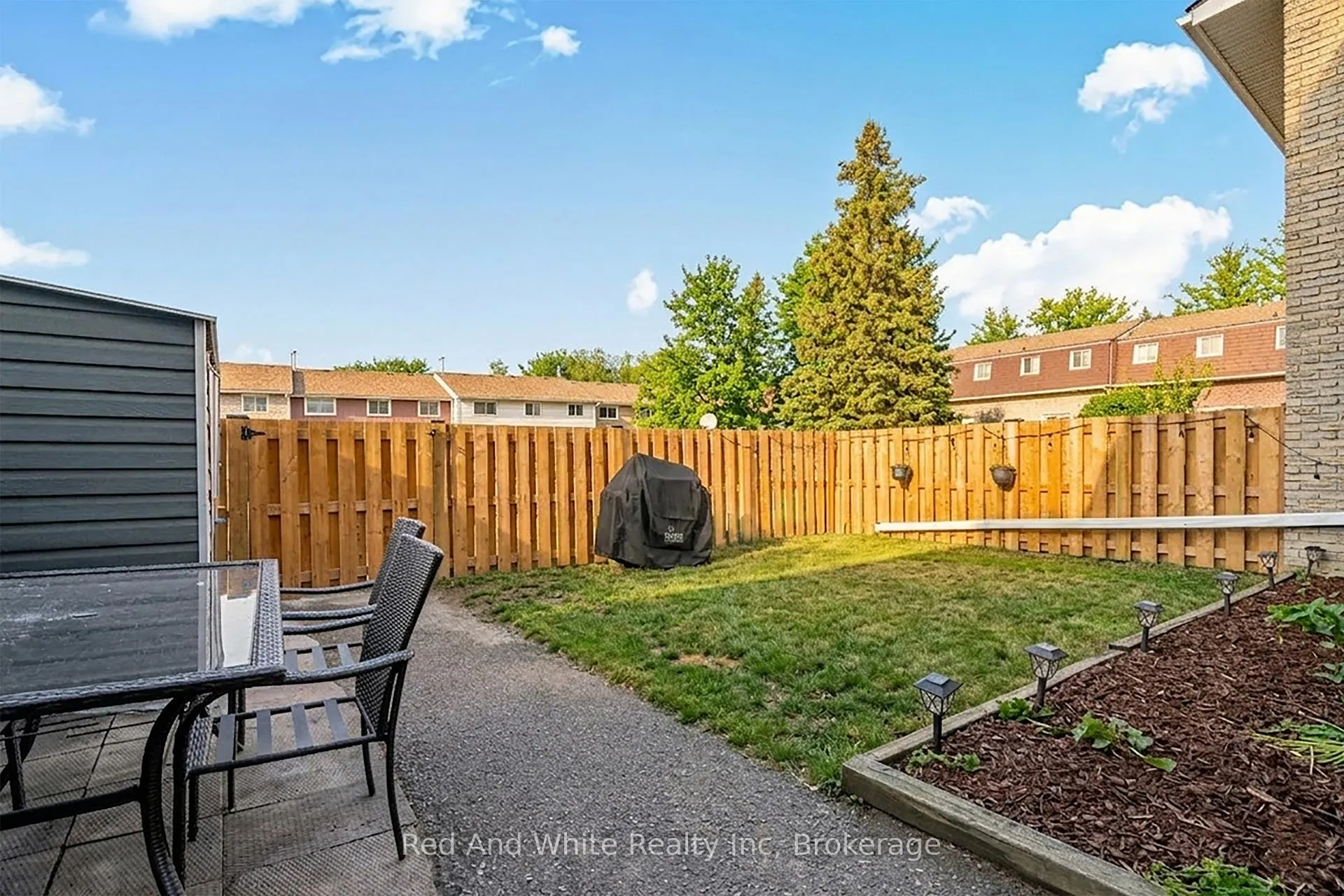 Photo 44 of Unit 43, 423 Westwood Drive, Kitchener — HOMEH