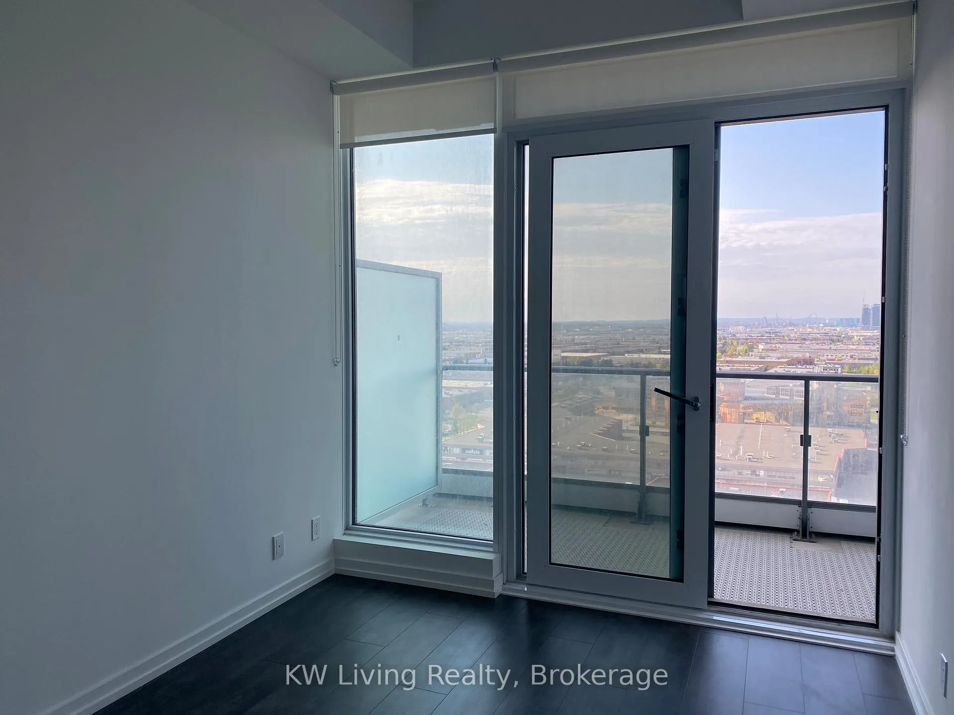 Photo 3 of Unit 1708, 7890 Jane Street, Vaughan, Vaughan Corporate Centre — HOMEH