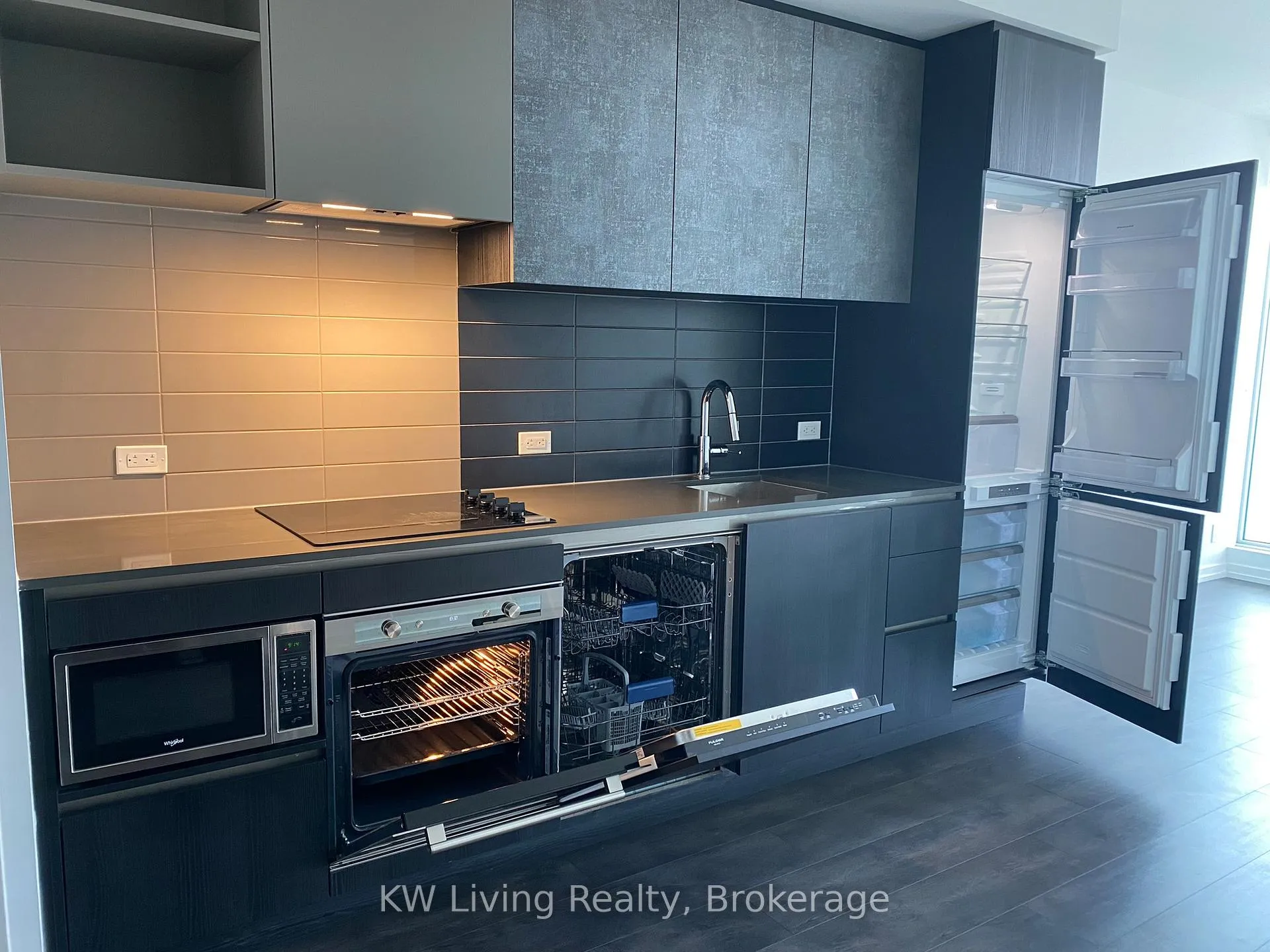Photo 9 of Unit 1708, 7890 Jane Street, Vaughan, Vaughan Corporate Centre — HOMEH