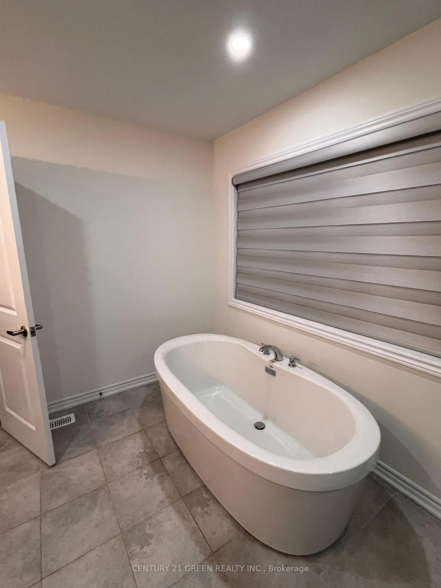 Photo 23 of 1509 Harker Street, Innisfil, Rural Innisfil — HOMEH