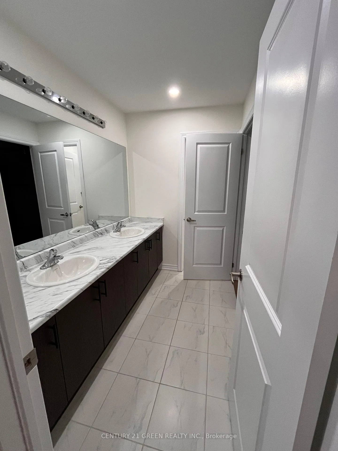 Photo 31 of 1509 Harker Street, Innisfil, Rural Innisfil — HOMEH