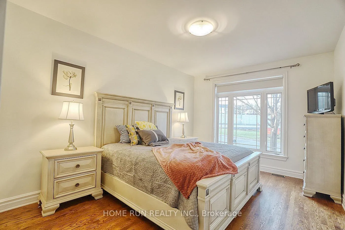 Photo 6 of 2 Waterford Way, Ottawa, Pineglen/Country Place — HOMEH
