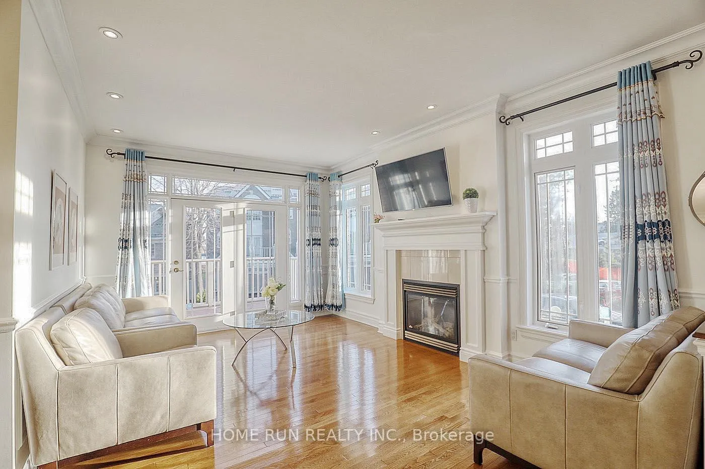 Photo 8 of 2 Waterford Way, Ottawa, Pineglen/Country Place — HOMEH