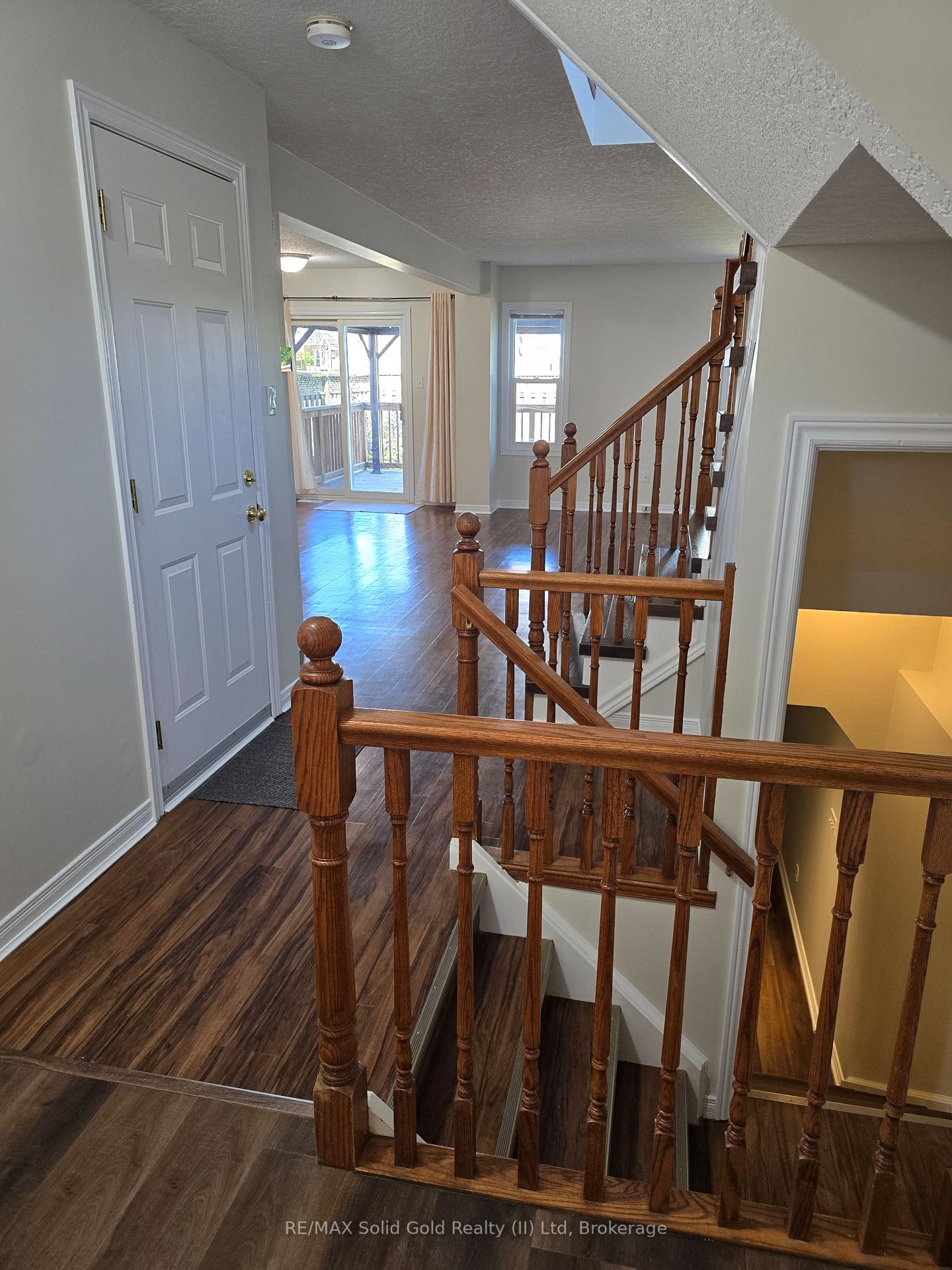 Photo 4 of 70 Dahlia Street, Kitchener — HOMEH