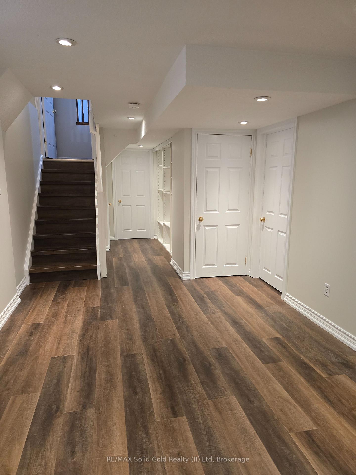 Photo 31 of 70 Dahlia Street, Kitchener — HOMEH