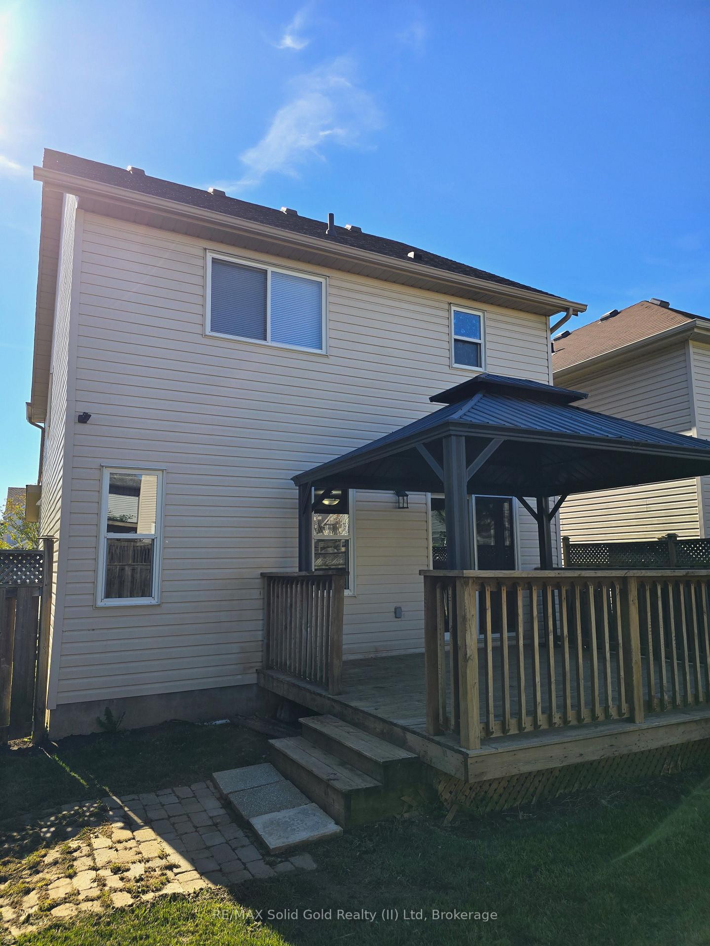 Photo 41 of 70 Dahlia Street, Kitchener — HOMEH