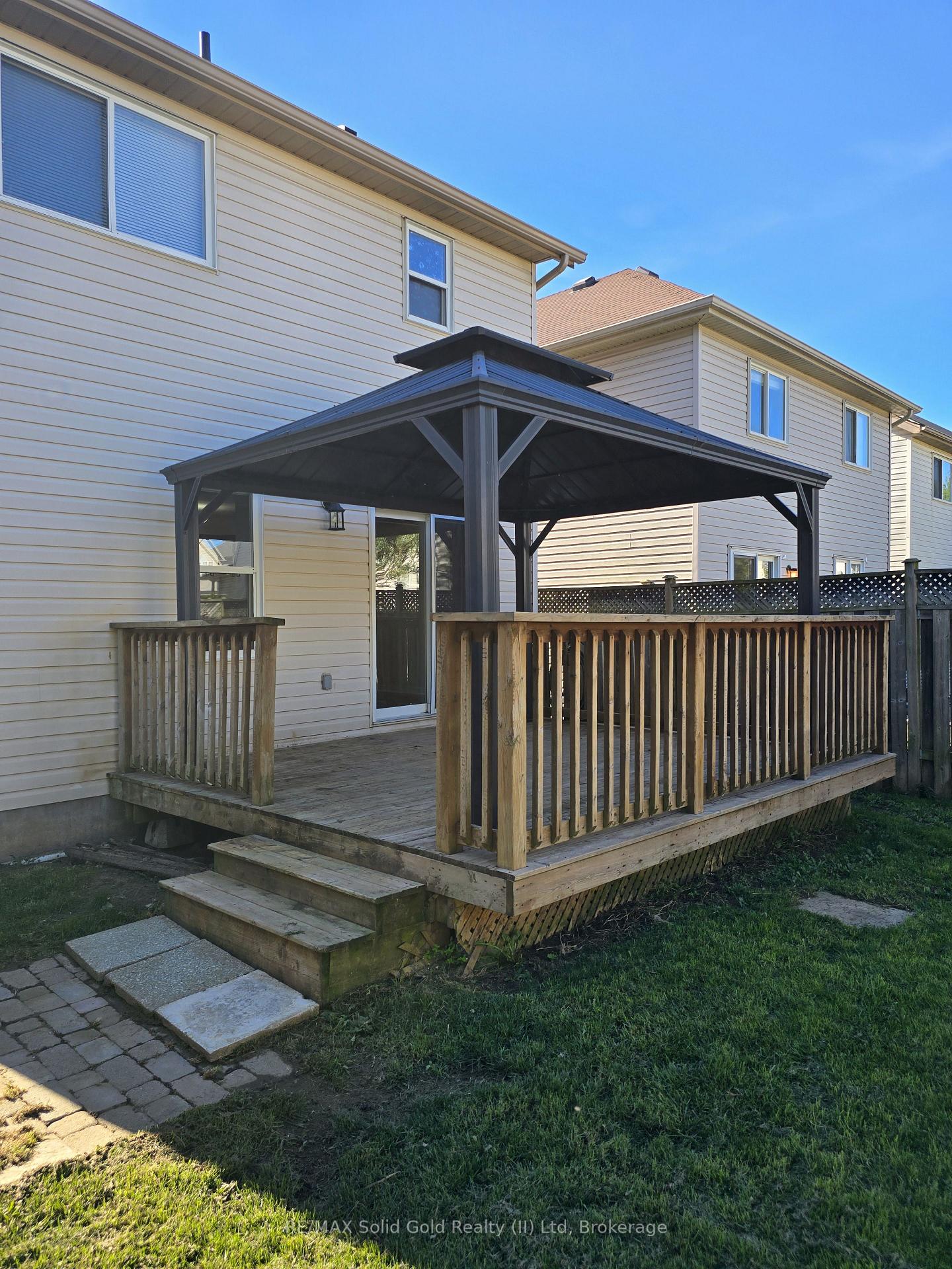 Photo 42 of 70 Dahlia Street, Kitchener — HOMEH