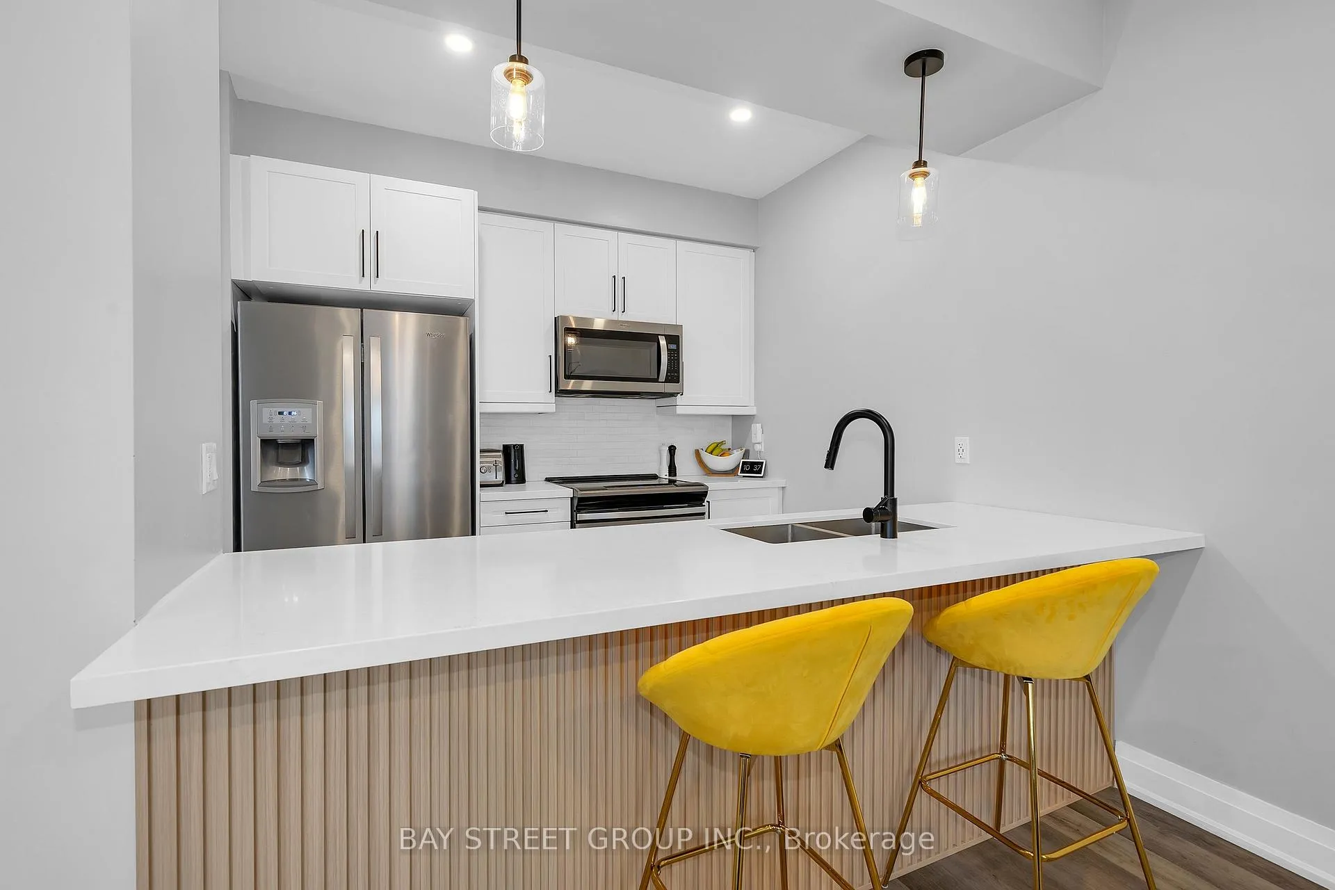 Photo 9 of 1 Stonehart Lane, Barrie, East Bayfield — HOMEH