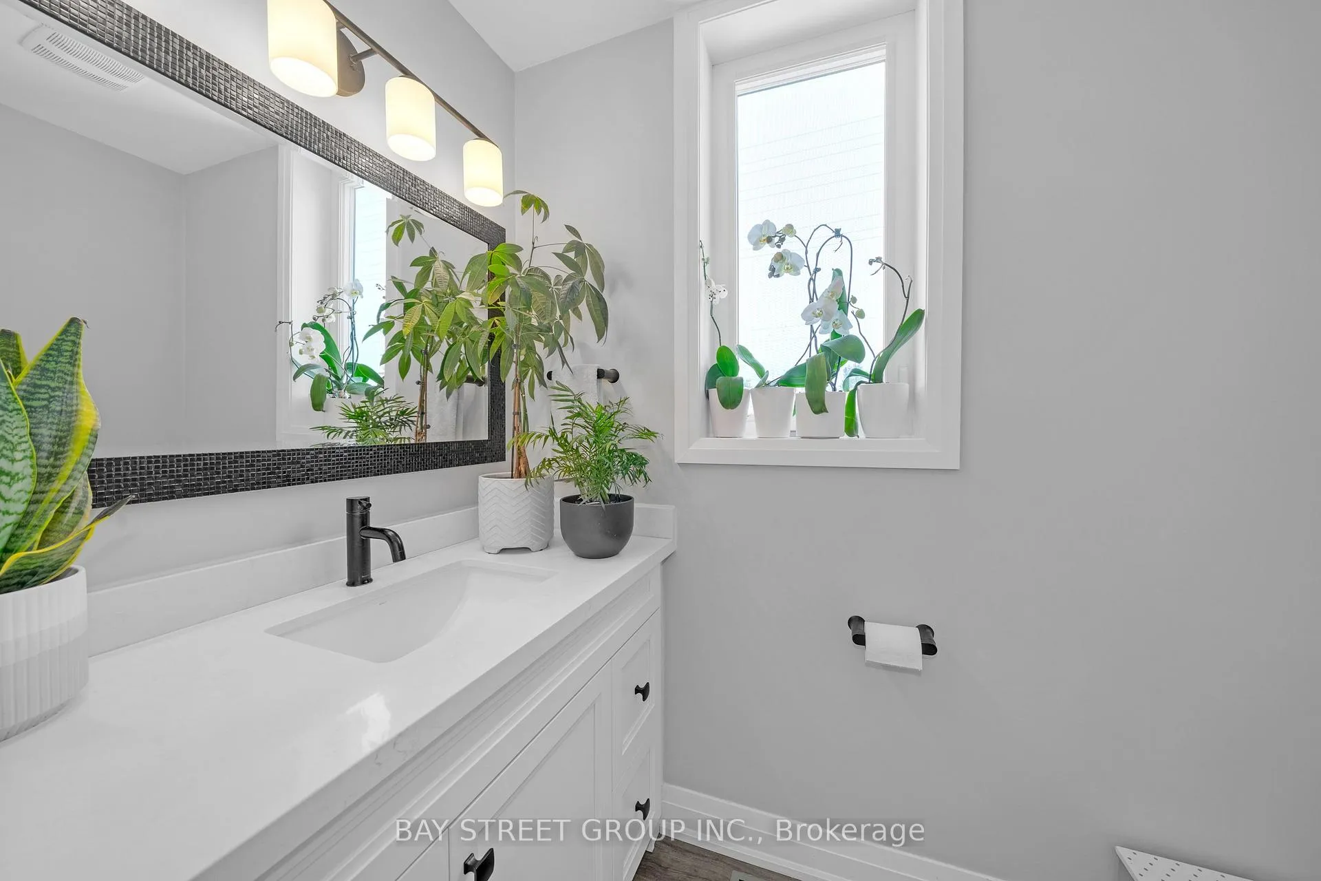 Photo 22 of 1 Stonehart Lane, Barrie, East Bayfield — HOMEH
