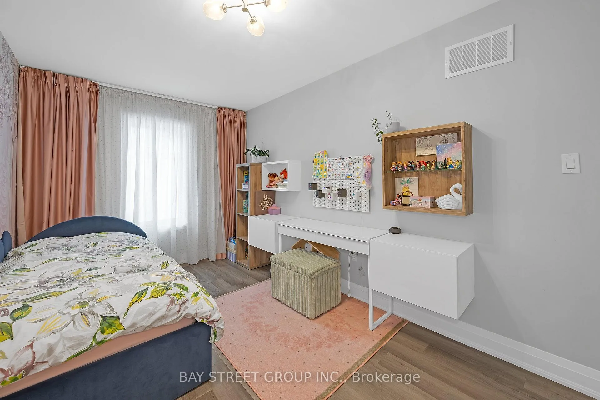 Photo 33 of 1 Stonehart Lane, Barrie, East Bayfield — HOMEH