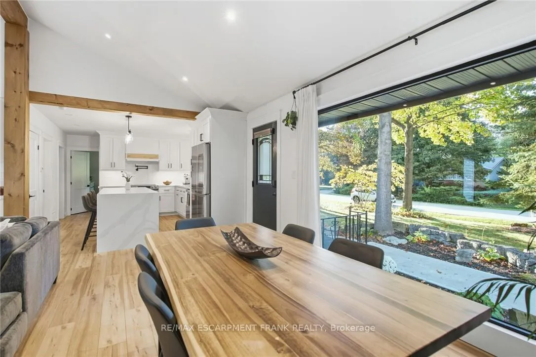Photo 6 of 570 Westview Avenue, Hamilton, Ancaster — HOMEH