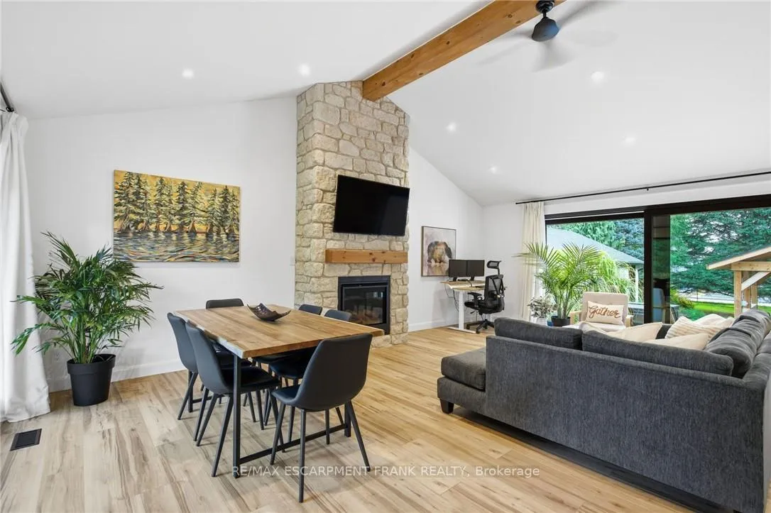 Photo 9 of 570 Westview Avenue, Hamilton, Ancaster — HOMEH