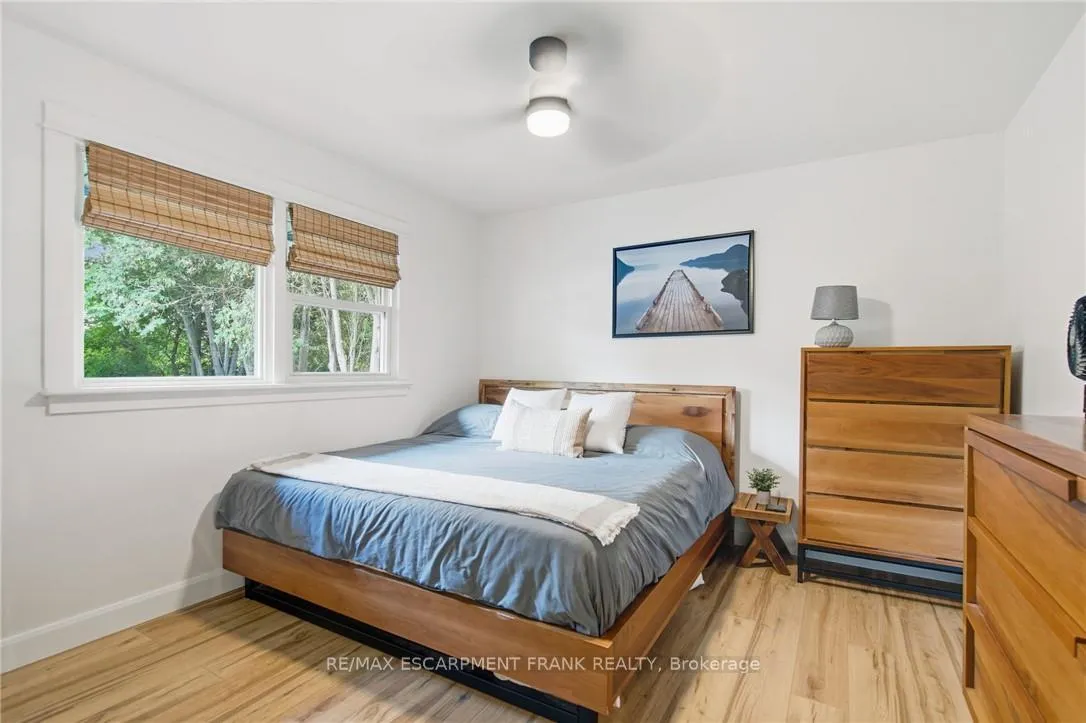 Photo 24 of 570 Westview Avenue, Hamilton, Ancaster — HOMEH