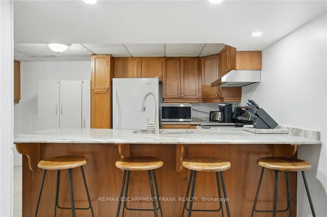 Photo 32 of 570 Westview Avenue, Hamilton, Ancaster — HOMEH