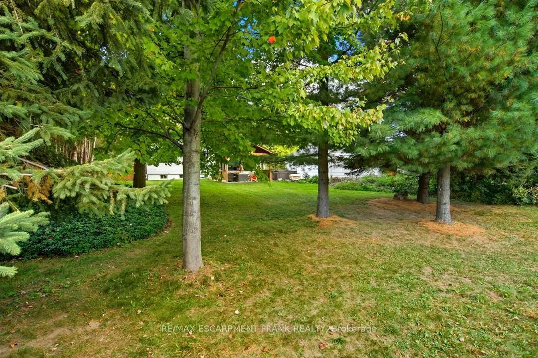 Photo 44 of 570 Westview Avenue, Hamilton, Ancaster — HOMEH