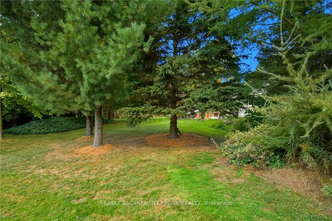 Photo 45 of 570 Westview Avenue, Hamilton, Ancaster — HOMEH