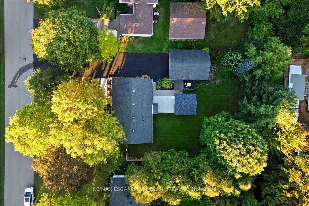 Photo 50 of 570 Westview Avenue, Hamilton, Ancaster — HOMEH