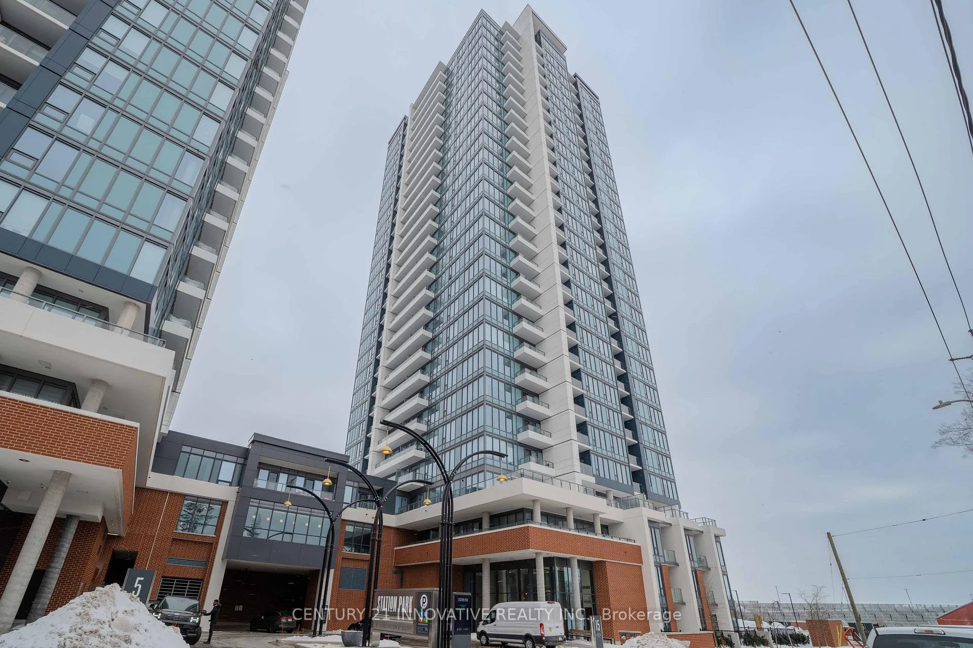 Photo 1 of Unit 1005, 15 Wellington Street S, Kitchener — HOMEH
