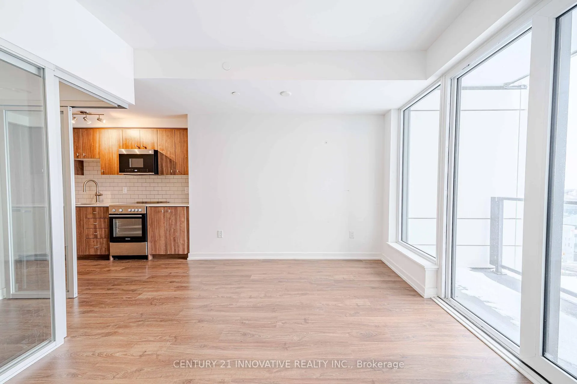 Photo 10 of Unit 1005, 15 Wellington Street S, Kitchener — HOMEH