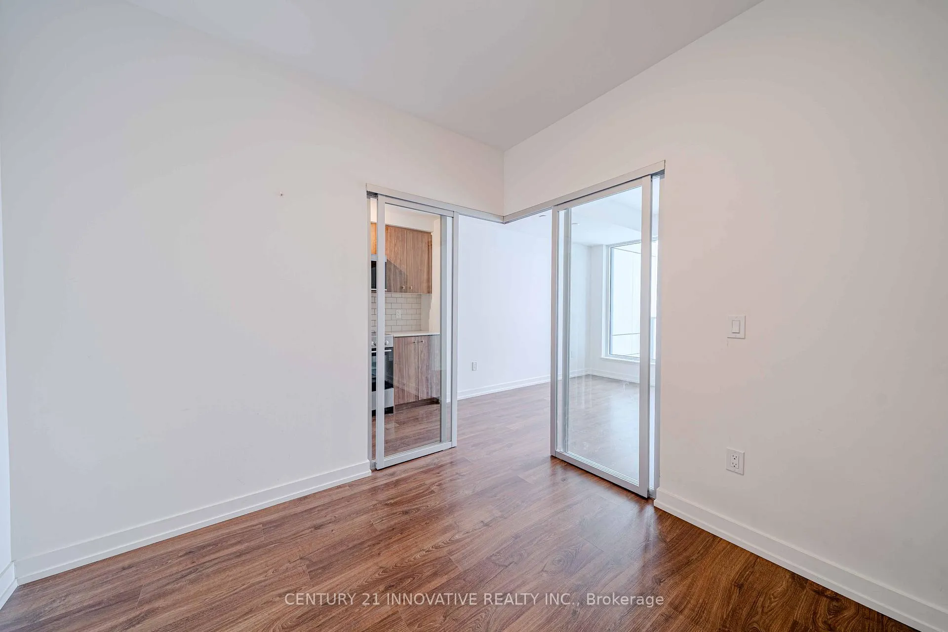 Photo 19 of Unit 1005, 15 Wellington Street S, Kitchener — HOMEH