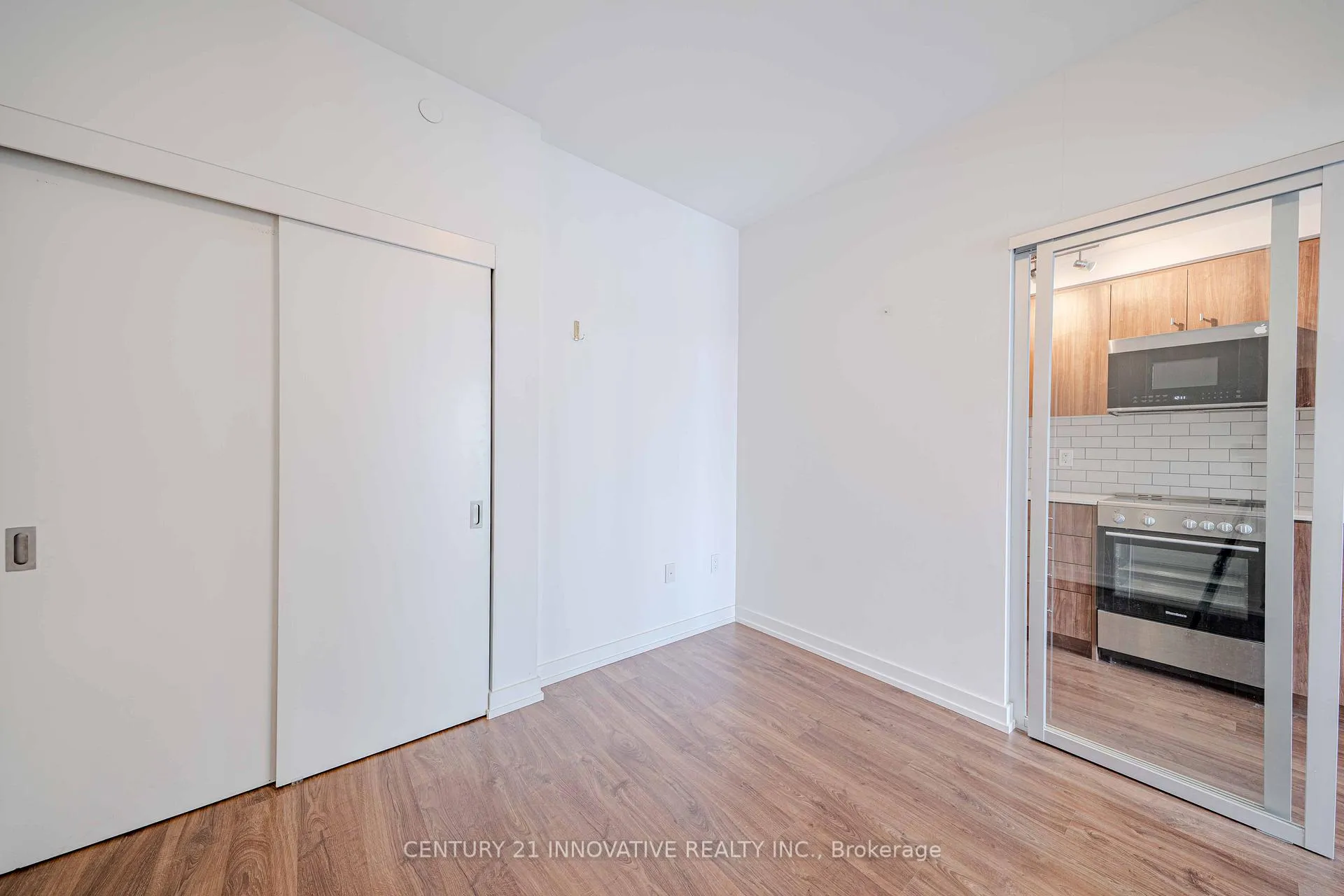 Photo 20 of Unit 1005, 15 Wellington Street S, Kitchener — HOMEH