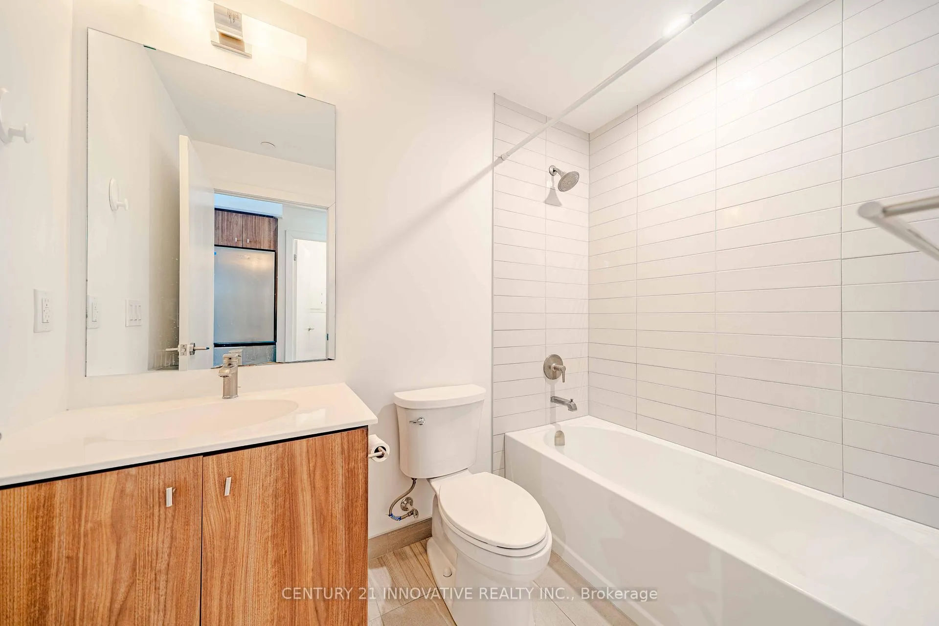 Photo 21 of Unit 1005, 15 Wellington Street S, Kitchener — HOMEH