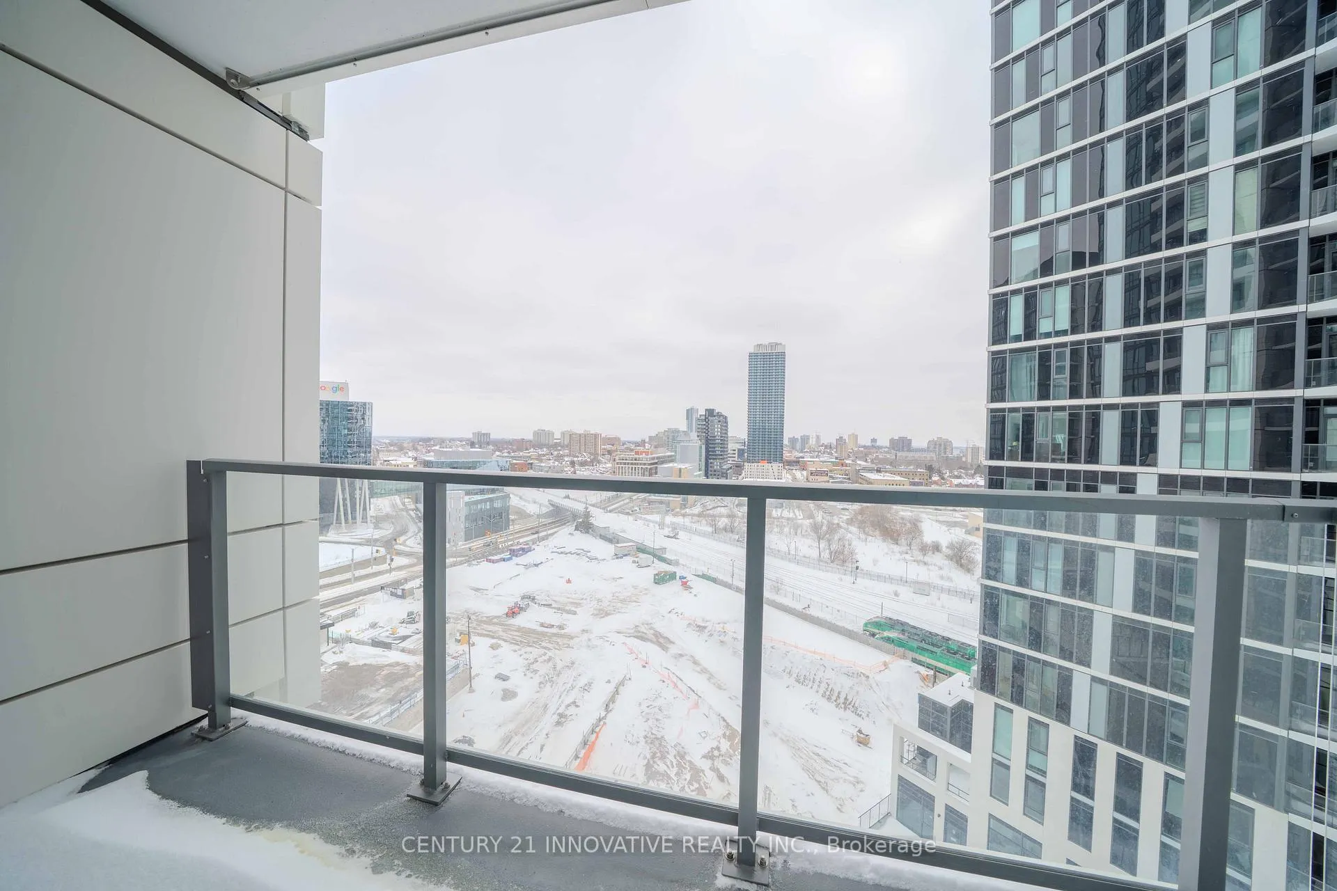 Photo 23 of Unit 1005, 15 Wellington Street S, Kitchener — HOMEH