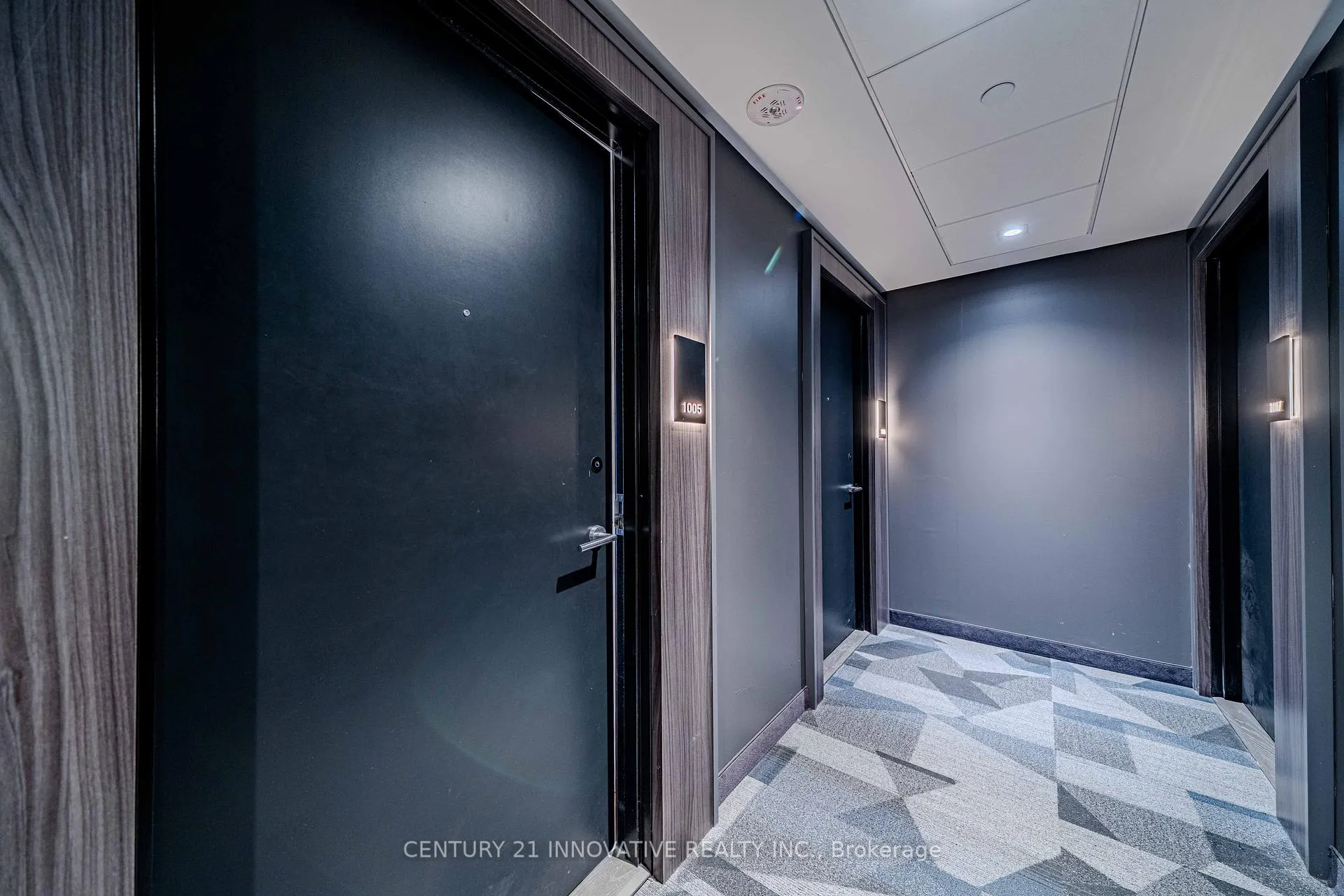 Photo 34 of Unit 1005, 15 Wellington Street S, Kitchener — HOMEH
