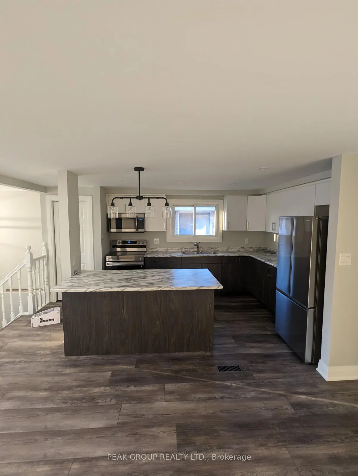 Photo 4 of 5072 University Avenue, Niagara Falls, Morrison — HOMEH